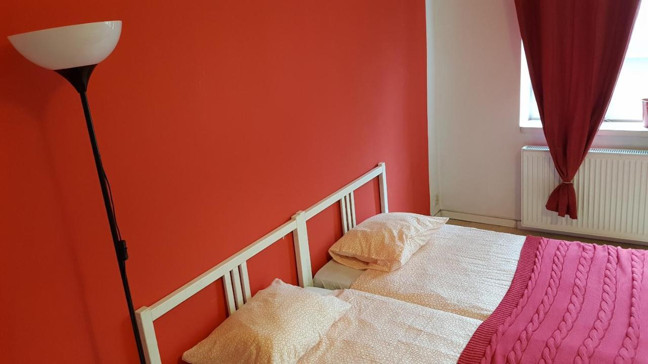 Cozy & Fun Rooms Wojewodzka, Chopina, Damrota カトヴィツェ エクステリア 写真